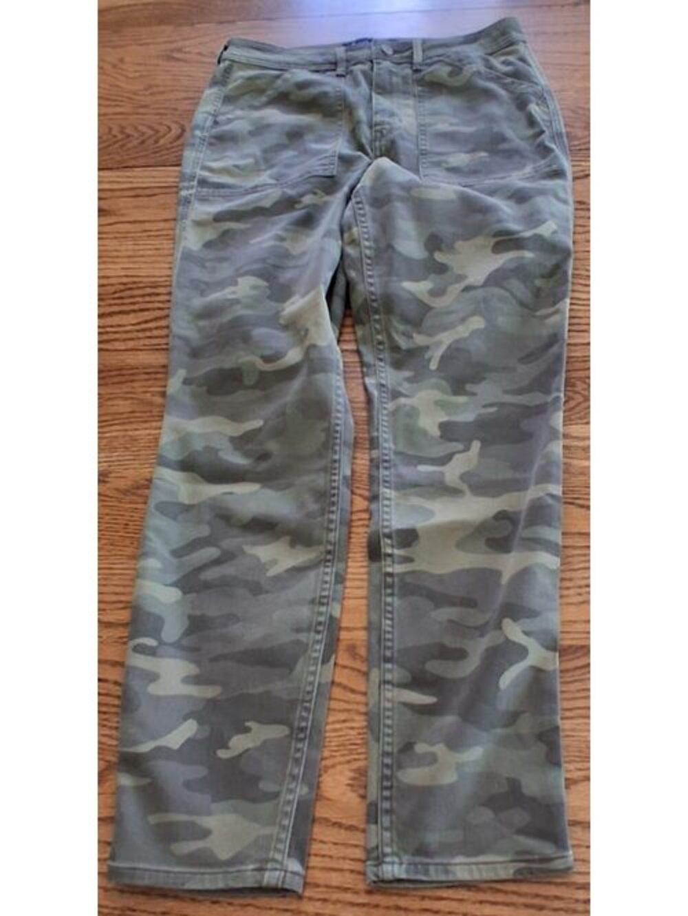 New GAP Denim High Rise Universal Legging Jeans 10/30R Camo Print
